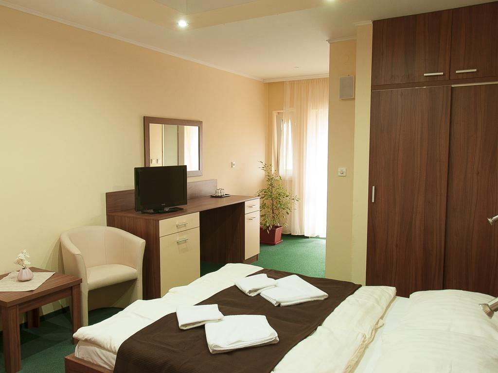 Penzion Fortune Dunajská Streda Room photo