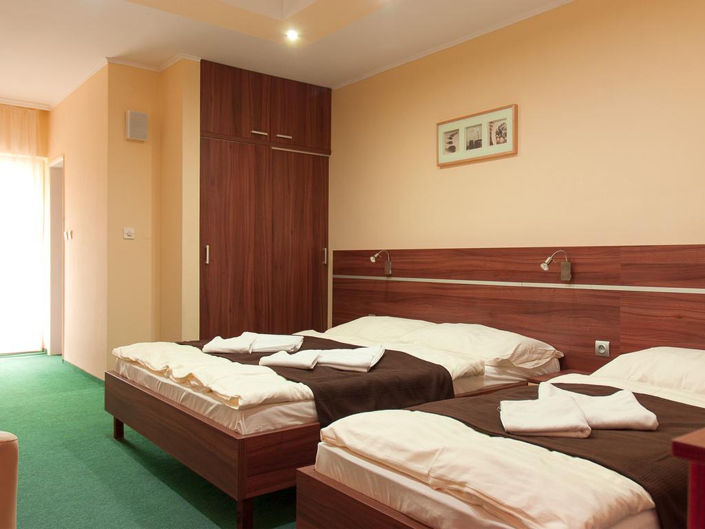Penzion Fortune Dunajská Streda Room photo
