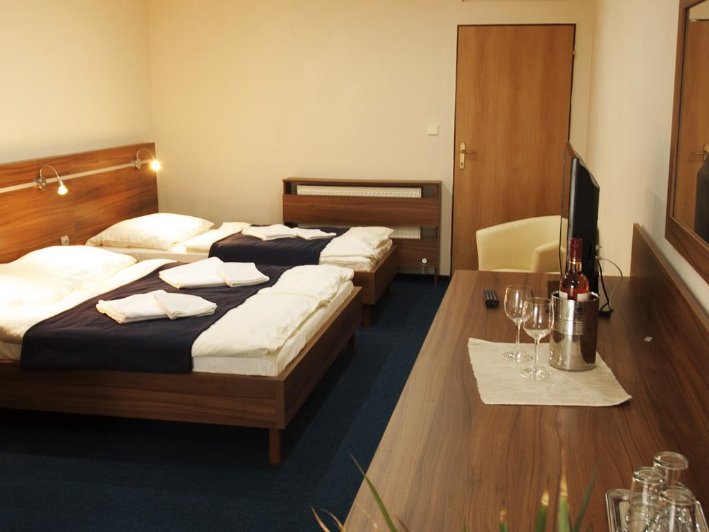 Penzion Fortune Dunajská Streda Room photo